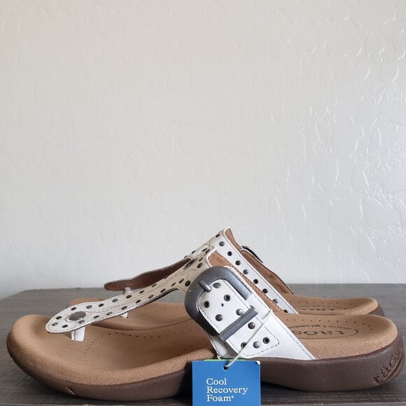 Taos Flash Studded Leather Slip-On Sandals White Size Women's 11 Buckle Bohemian - Picture 3 of 12